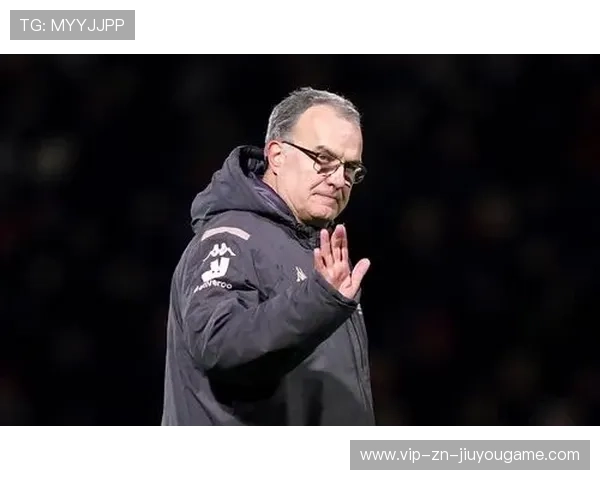 传奇主帅！70岁贝尔萨：希望与利兹联之间的羁绊永不终结，贝尔萨在利兹联球迷中的地位